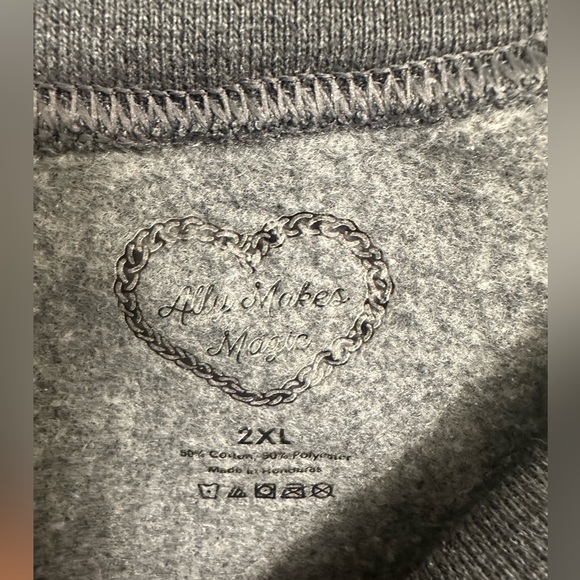 Ally makes magic Taylor swift eras tour Seattle night 2 crewneck pullover 2X - Picture 5 of 10